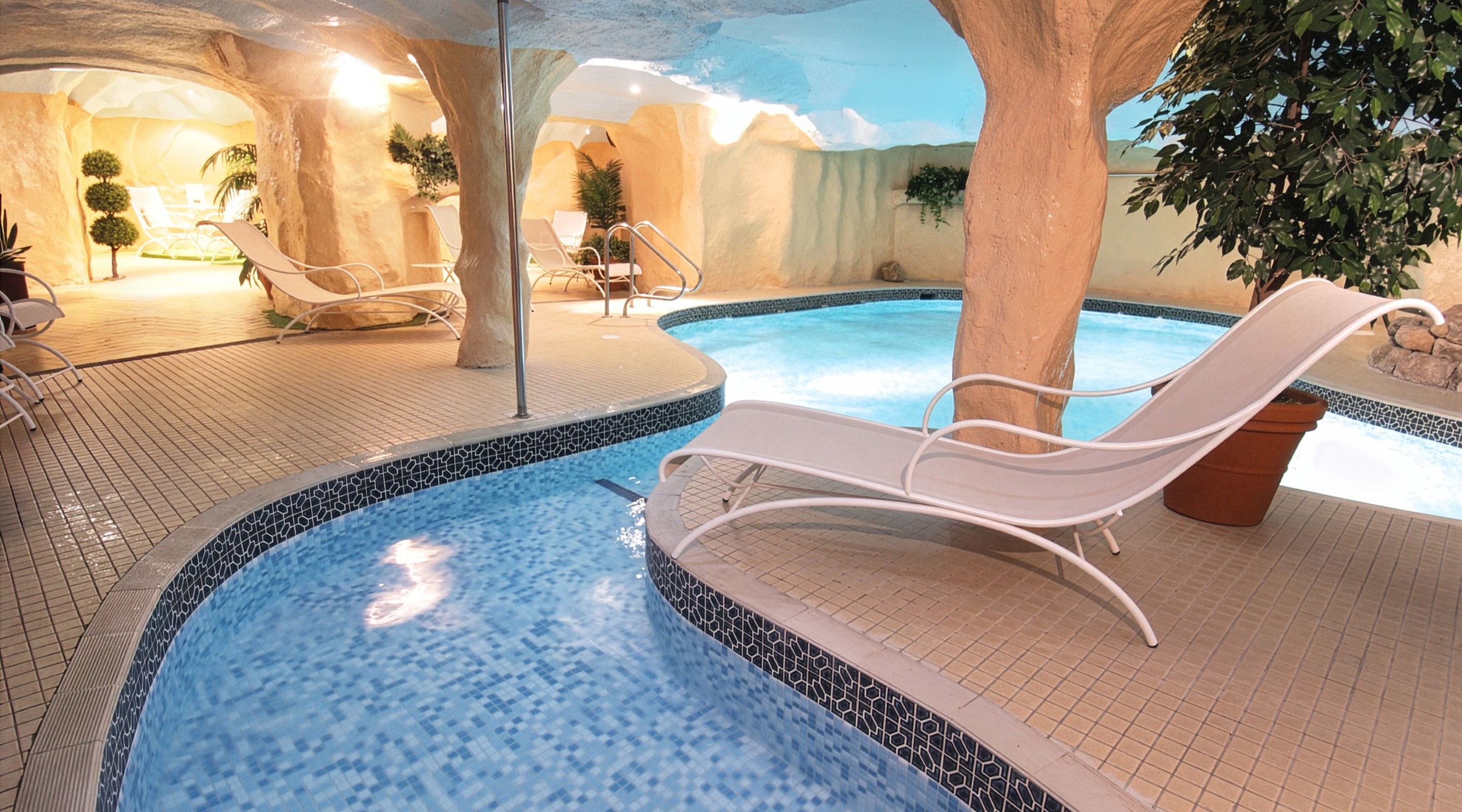 The Royal Hotel Scarborough Swimming Pool
