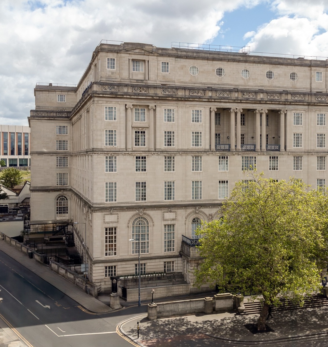 Adelphi Hotel 