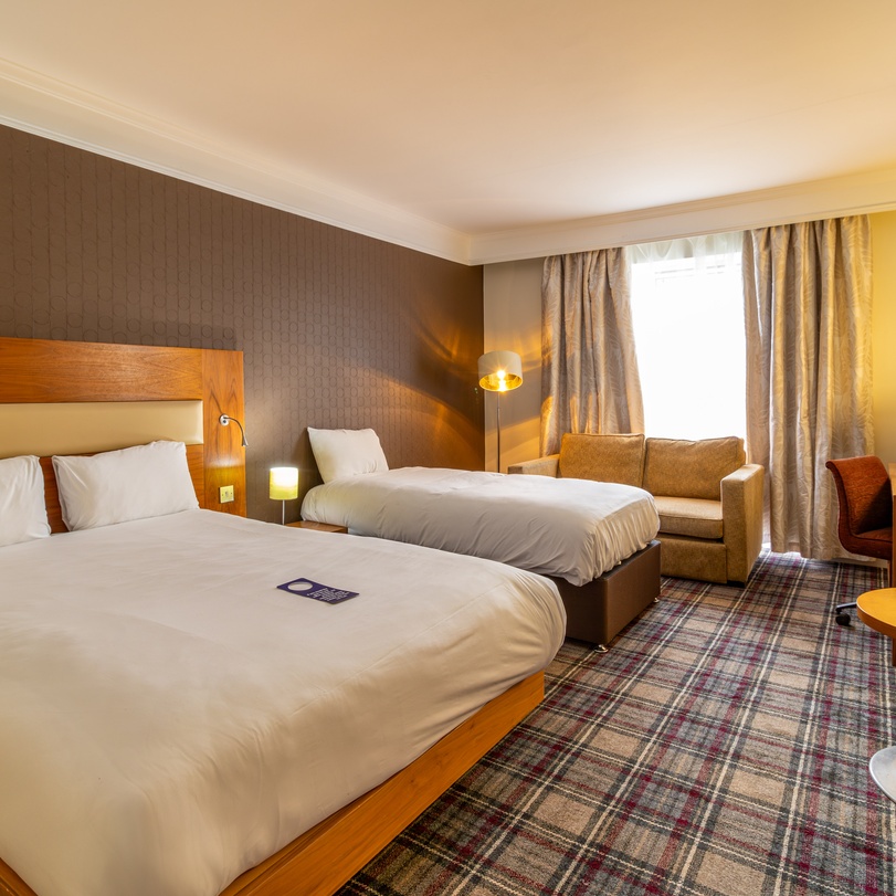 Bromsgrove Hotel & Spa Family Three Standard