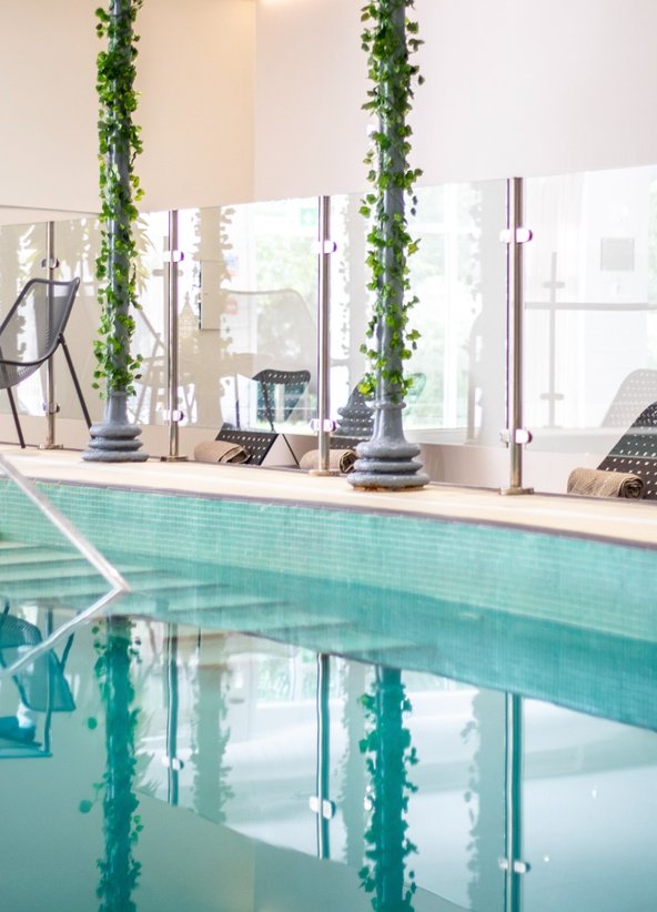 Felbridge Gatwick Swimming Pool Felbridge Gatwick Swimming Pool