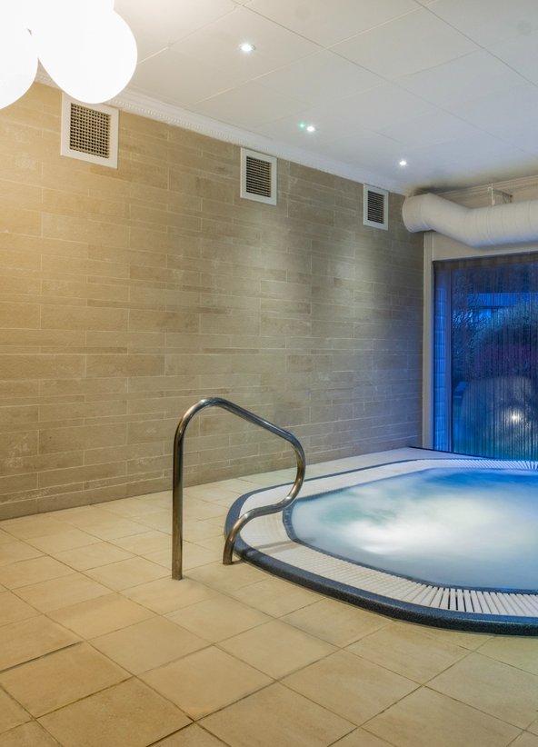 Felbridge Gatwick Swimming Pool Felbridge Gatwick Swimming Pool