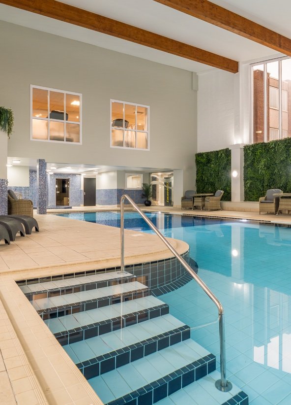 Daresbury Park Hotel Swimming Pool 